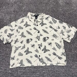 Hot Topic Unisex Short Sleeve Button Up Shirt M Cream Black Insect Print Rayon